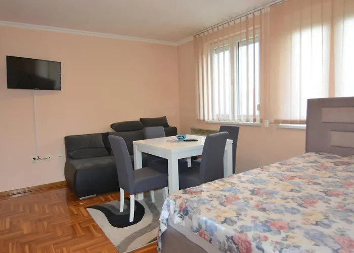 Neda - 5 Minuta Od Centra